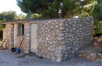 [rg] reformasGUADALAJARA -  Obra de construcción de una caseta de piedra natural.